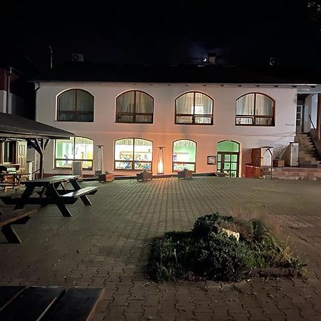 Restaurace A Penzion U Svate Barbory Ústí nad Labem Εξωτερικό φωτογραφία