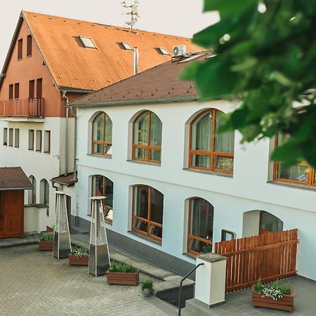 Restaurace A Penzion U Svate Barbory Ústí nad Labem Εξωτερικό φωτογραφία