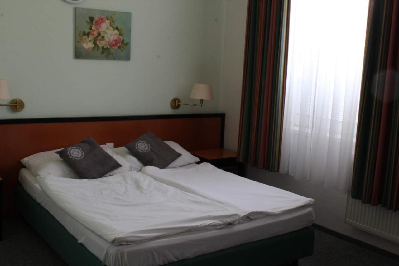 Restaurace A Penzion U Svate Barbory Ústí nad Labem Εξωτερικό φωτογραφία