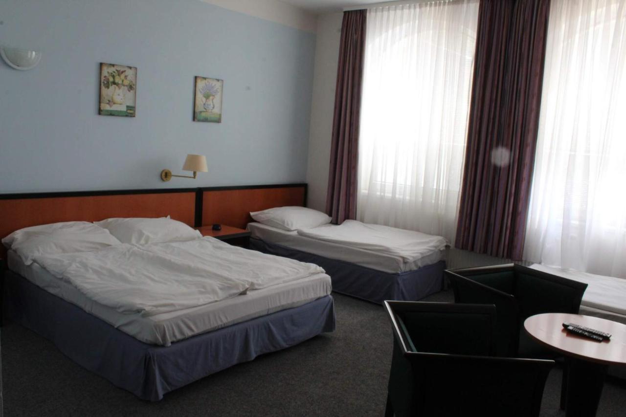 Restaurace A Penzion U Svate Barbory Ústí nad Labem Εξωτερικό φωτογραφία
