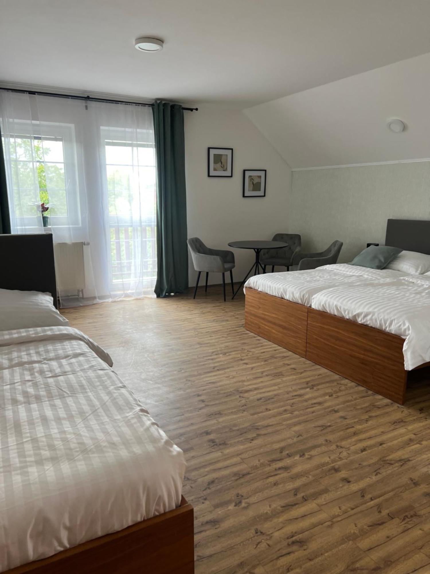 Restaurace A Penzion U Svate Barbory Ústí nad Labem Εξωτερικό φωτογραφία